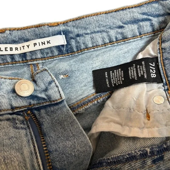 Denim Shorts Distressed Frayed Raw Hem Size 7/28 Edgy Streetwear Indie Boho Y2K - Picture 4 of 4